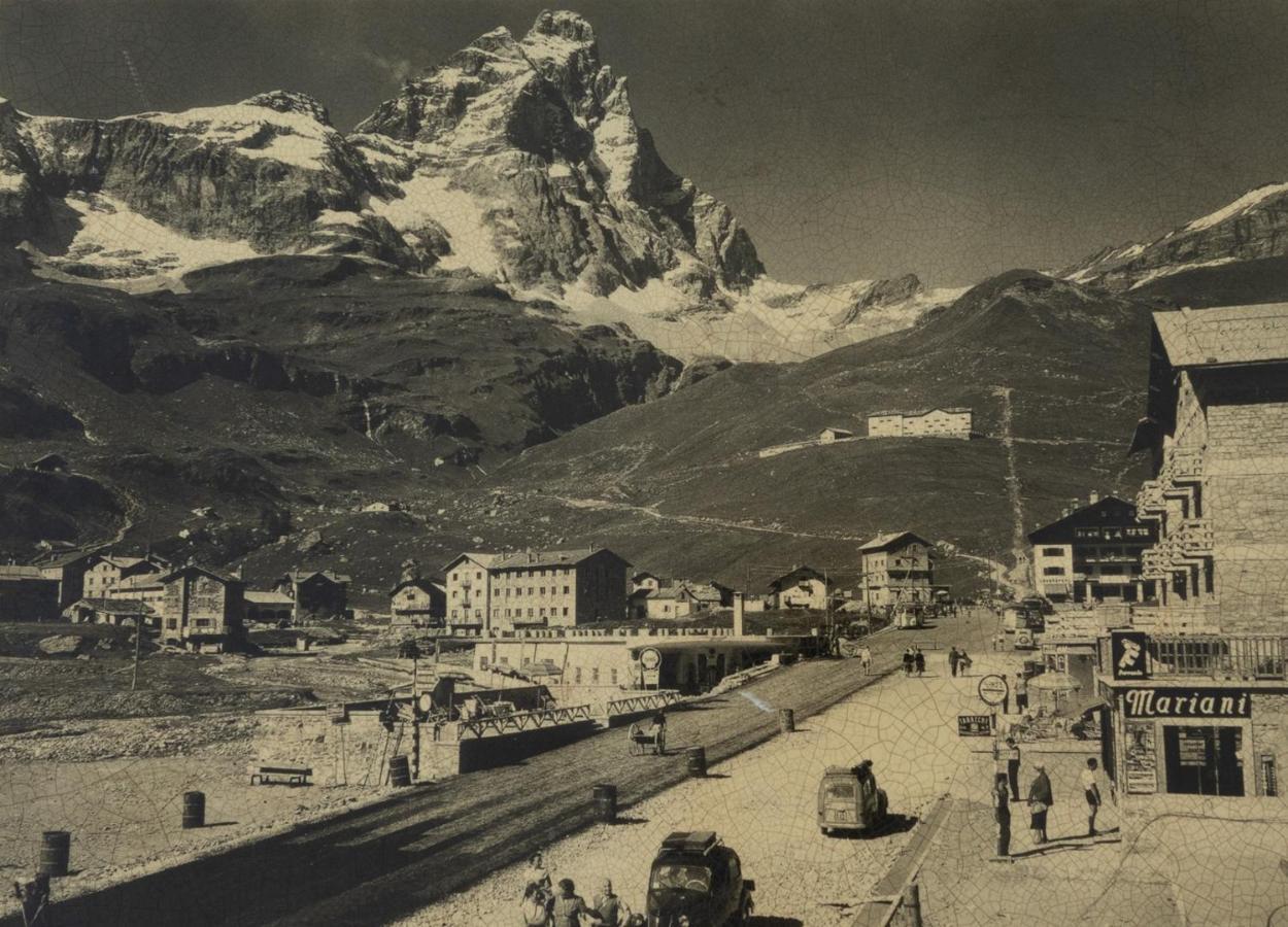 Hotel Meuble' Joli Breuil-Cervinia Exterior photo