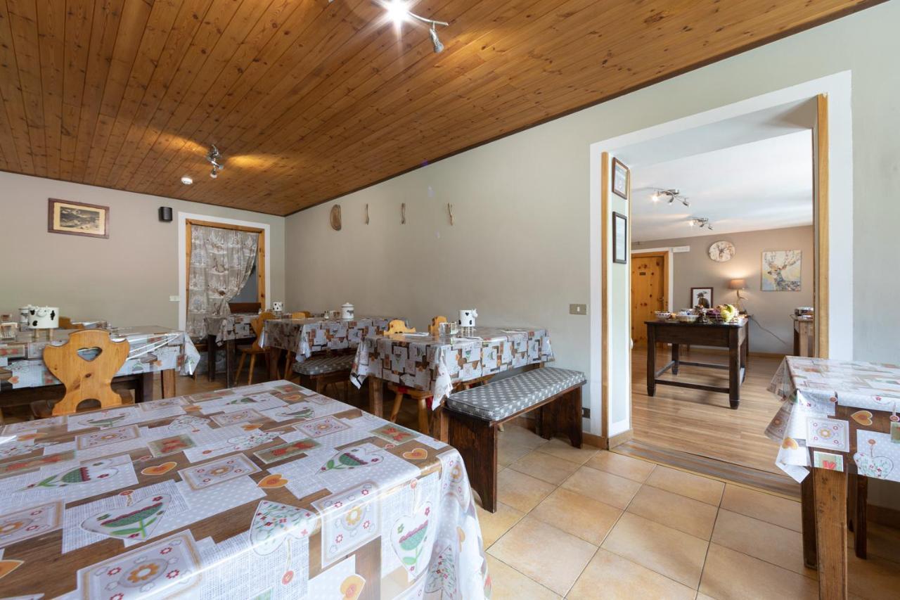 Hotel Meuble' Joli Breuil-Cervinia Exterior photo